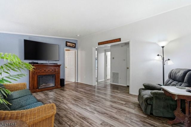 11 Fox Run, Montague Twp., NJ 07827