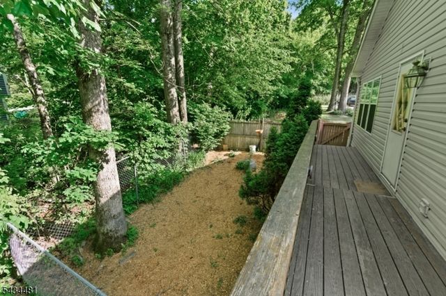 11 Fox Run, Montague Twp., NJ 07827