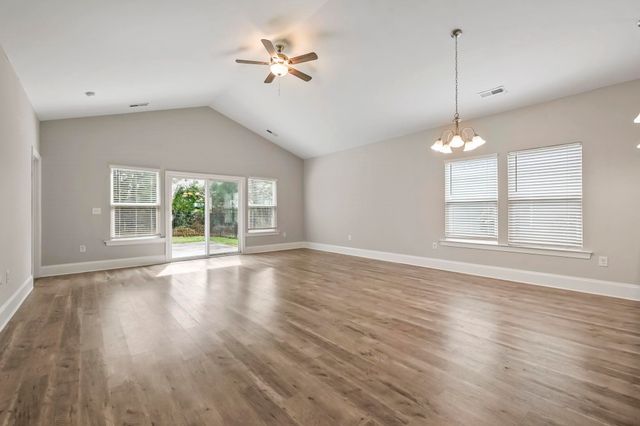 1616 Palmetto Palm Dr., Myrtle Beach, SC 29579