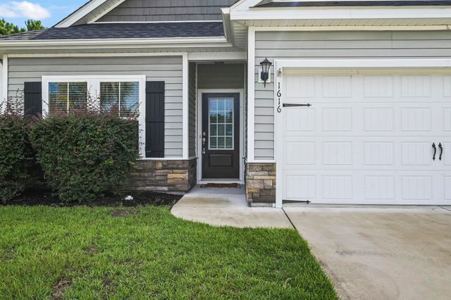 1616 Palmetto Palm Dr., Myrtle Beach, SC 29579