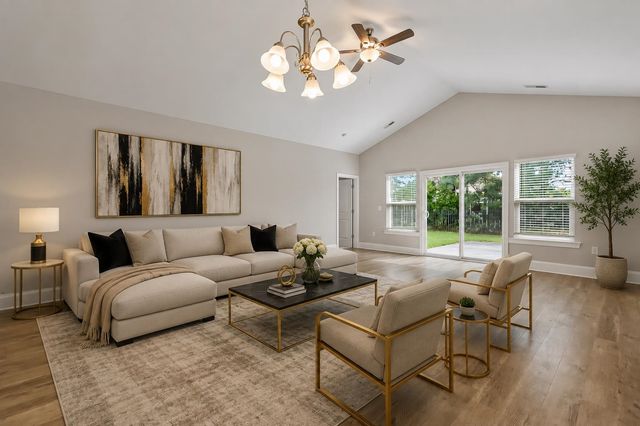 1616 Palmetto Palm Dr., Myrtle Beach, SC 29579