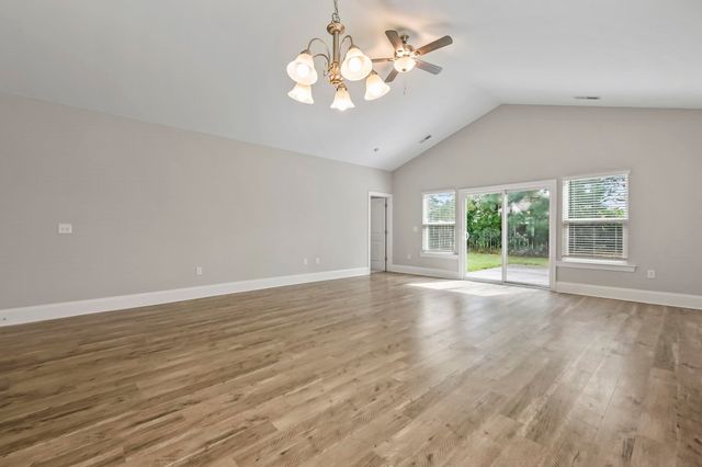 1616 Palmetto Palm Dr., Myrtle Beach, SC 29579