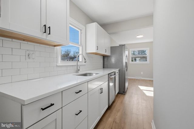 188 HOLDEN DR, Manassas Park, VA 20111