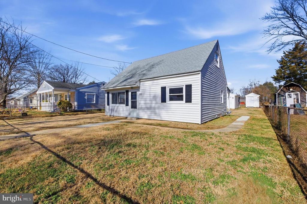 188 HOLDEN DR, Manassas Park, VA 20111