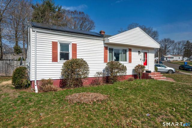 90 West Side Drive, Hamden, CT 06514