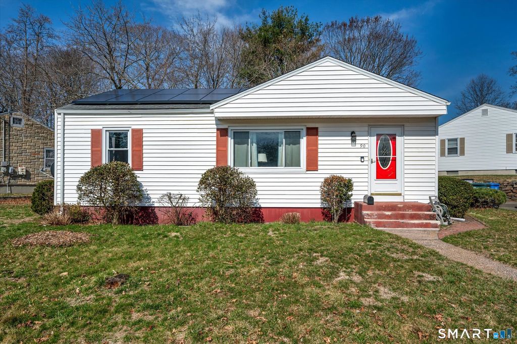 90 West Side Drive, Hamden, CT 06514