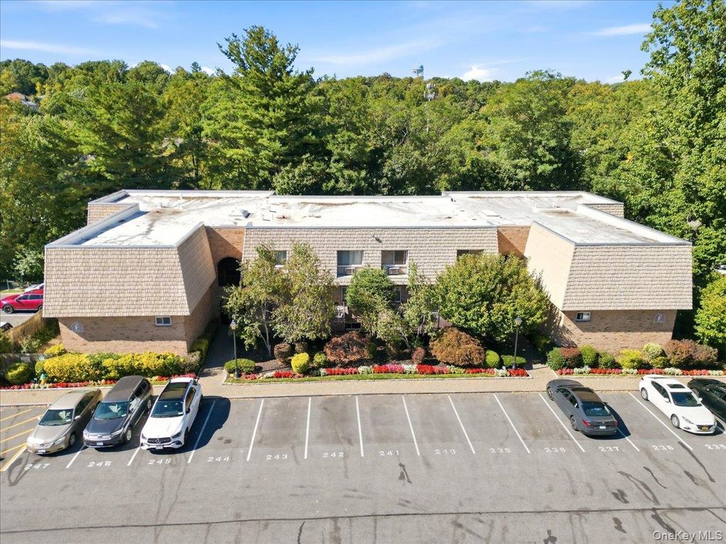330 Central Park Avenue F12, Scarsdale, NY 10583 — exterior