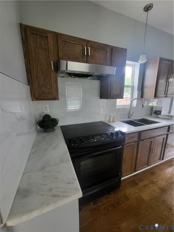 107 S 5th Ave, Hopewell, VA 23860