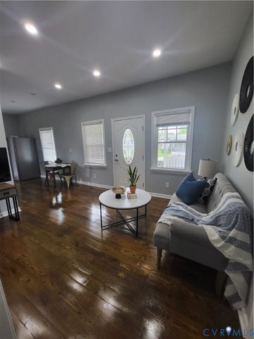 107 S 5th Ave, Hopewell, VA 23860