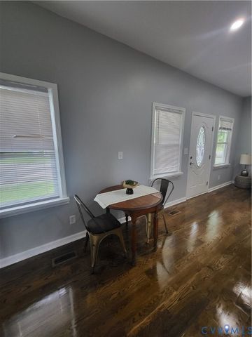 107 S 5th Ave, Hopewell, VA 23860