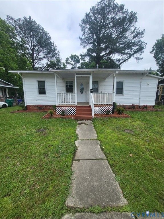 107 S 5th Ave, Hopewell, VA 23860