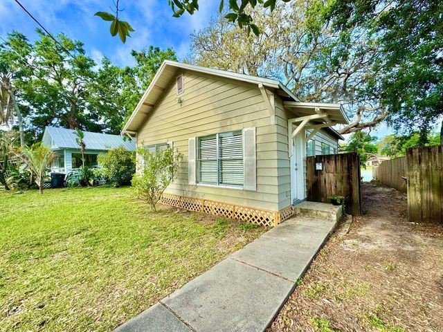 12708 WOODLEIGH AVENUE, Tampa, FL 33612