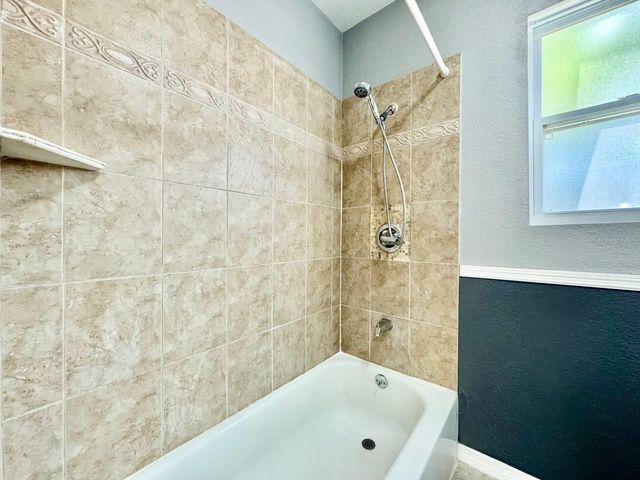 12708 WOODLEIGH AVENUE, Tampa, FL 33612