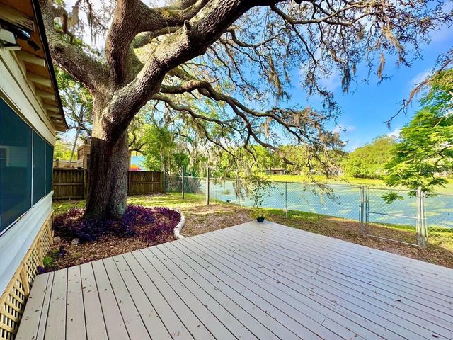 12708 WOODLEIGH AVENUE, Tampa, FL 33612