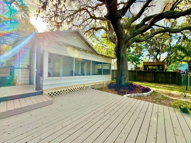 12708 WOODLEIGH AVENUE, Tampa, FL 33612