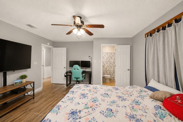 119 Dennis Street, Jacksboro, TX 76458