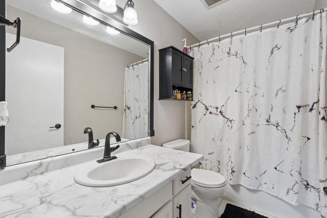 10780 Sailor Way, Woodbury, MN 55129