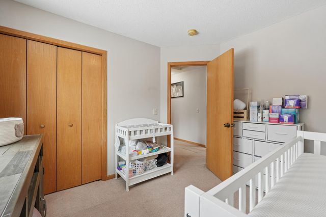 10780 Sailor Way, Woodbury, MN 55129