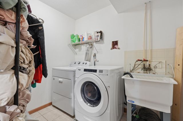 10780 Sailor Way, Woodbury, MN 55129