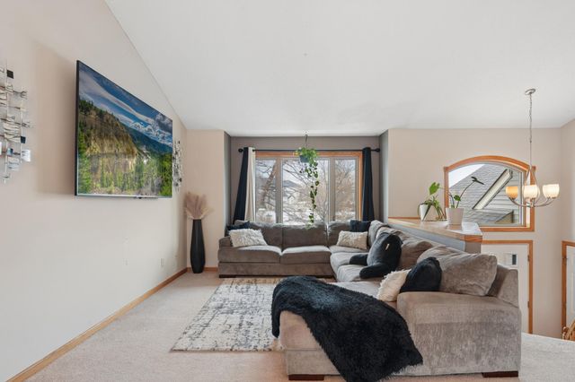 10780 Sailor Way, Woodbury, MN 55129