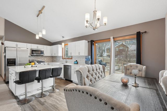 10780 Sailor Way, Woodbury, MN 55129