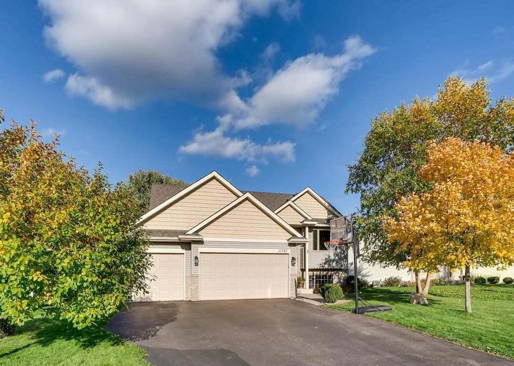 10780 Sailor Way, Woodbury, MN 55129