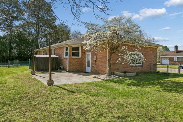 9 Rust ST, Hampton, VA 23664