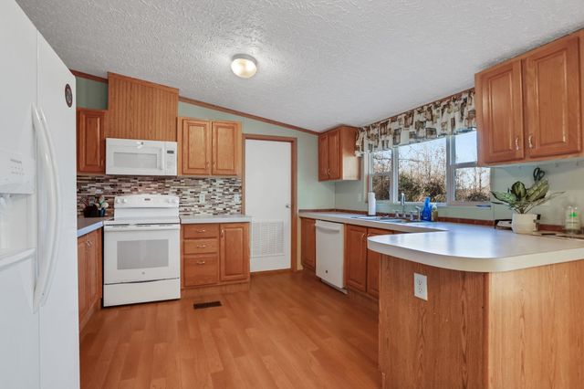 221 Lyman Lake Road, Lyman, SC 29365