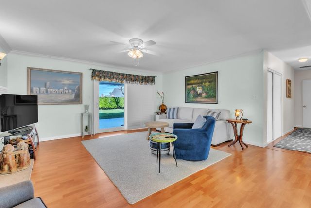 3914 Smithfield Way, Sacramento, CA 95826