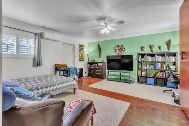 3914 Smithfield Way, Sacramento, CA 95826