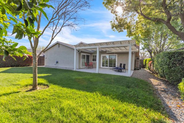 3914 Smithfield Way, Sacramento, CA 95826