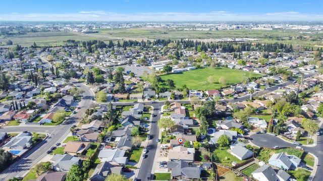 3914 Smithfield Way, Sacramento, CA 95826