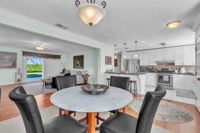 3914 Smithfield Way, Sacramento, CA 95826