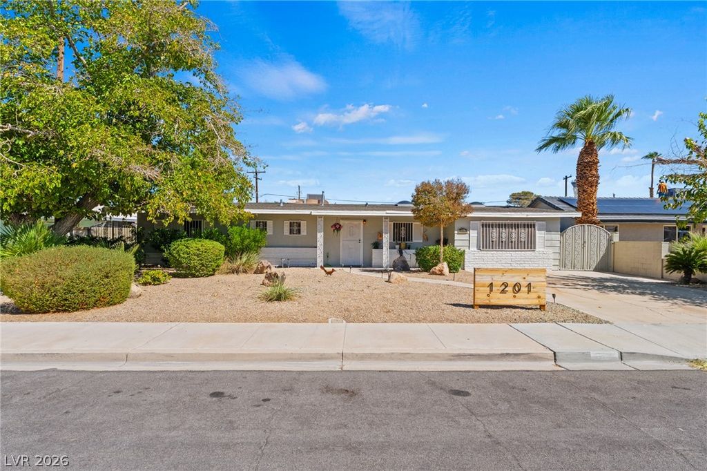1201 Westlund Drive, Las Vegas, NV 89102 — photo 2