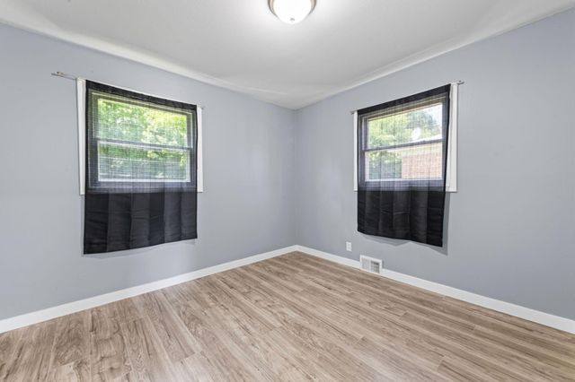 2464 Stieber Street, Westland, MI 48186