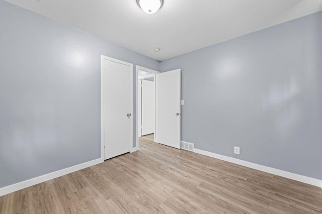 2464 Stieber Street, Westland, MI 48186