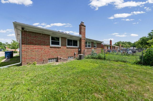 2464 Stieber Street, Westland, MI 48186