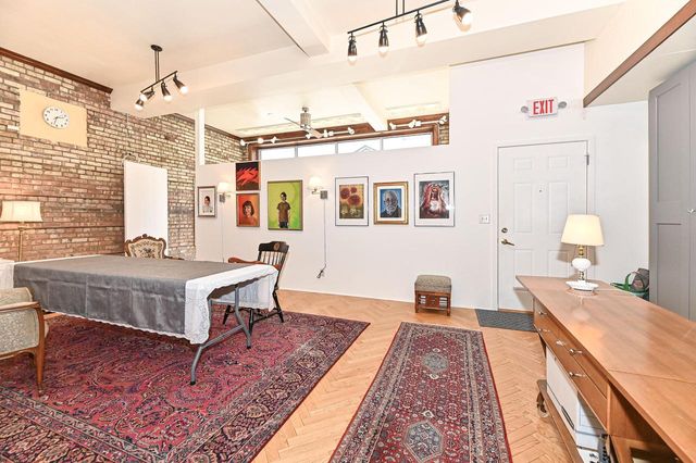 524 Milwaukee AVENUE, Burlington, WI 53105