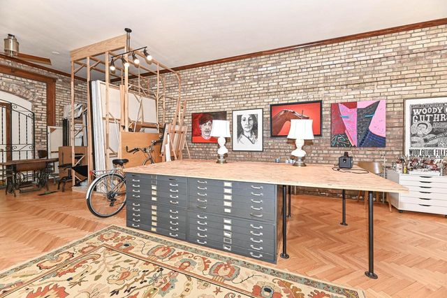 524 Milwaukee AVENUE, Burlington, WI 53105