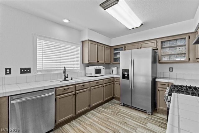 1928 Camino Carlos Rey, North Las Vegas, NV 89031