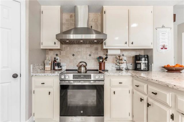 1825 Smoke Tree, Pinon Hills, CA 92372