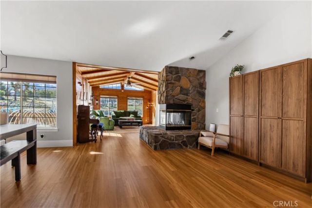 1825 Smoke Tree, Pinon Hills, CA 92372