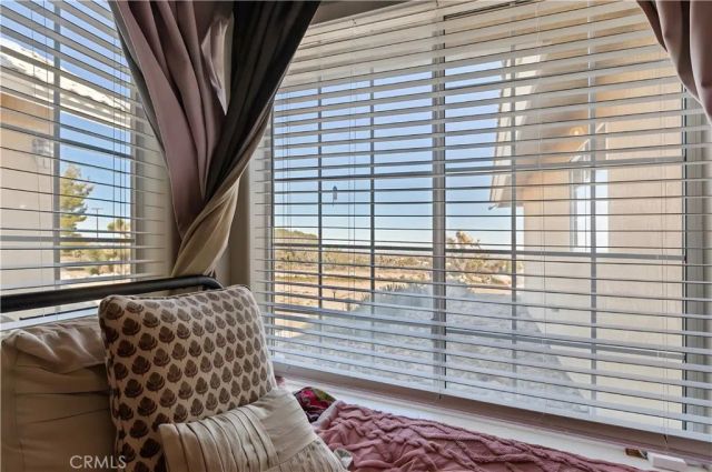 1825 Smoke Tree, Pinon Hills, CA 92372