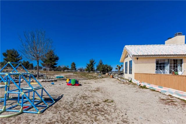 1825 Smoke Tree, Pinon Hills, CA 92372