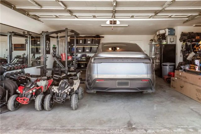 1825 Smoke Tree, Pinon Hills, CA 92372