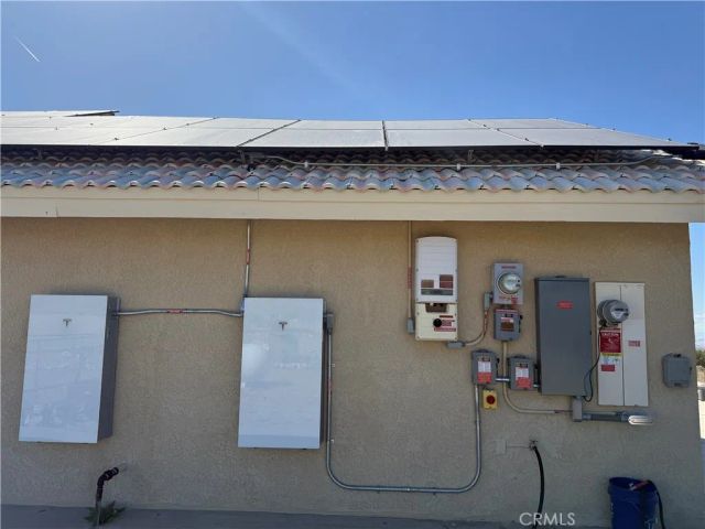 1825 Smoke Tree, Pinon Hills, CA 92372