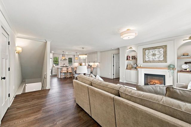 15330 Mt. Vernon AVENUE, Brookfield, WI 53005