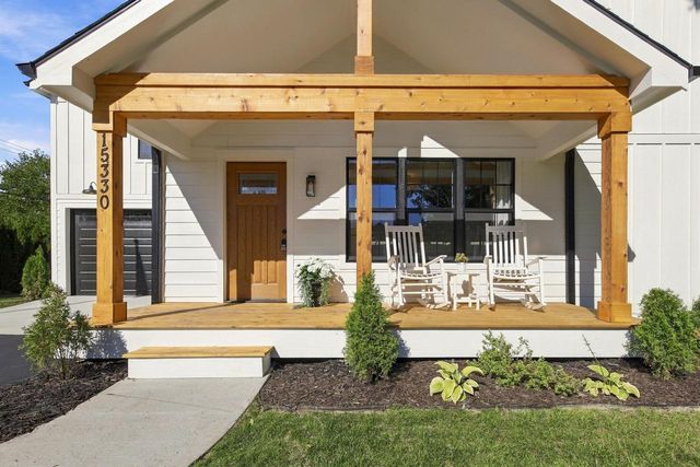 15330 Mt. Vernon AVENUE, Brookfield, WI 53005