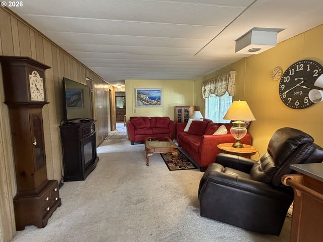 15130 S MAPLELANE Rd 54, Oregon City, OR 97045