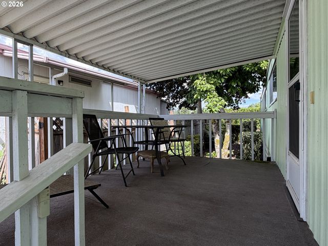 15130 S MAPLELANE Rd 54, Oregon City, OR 97045